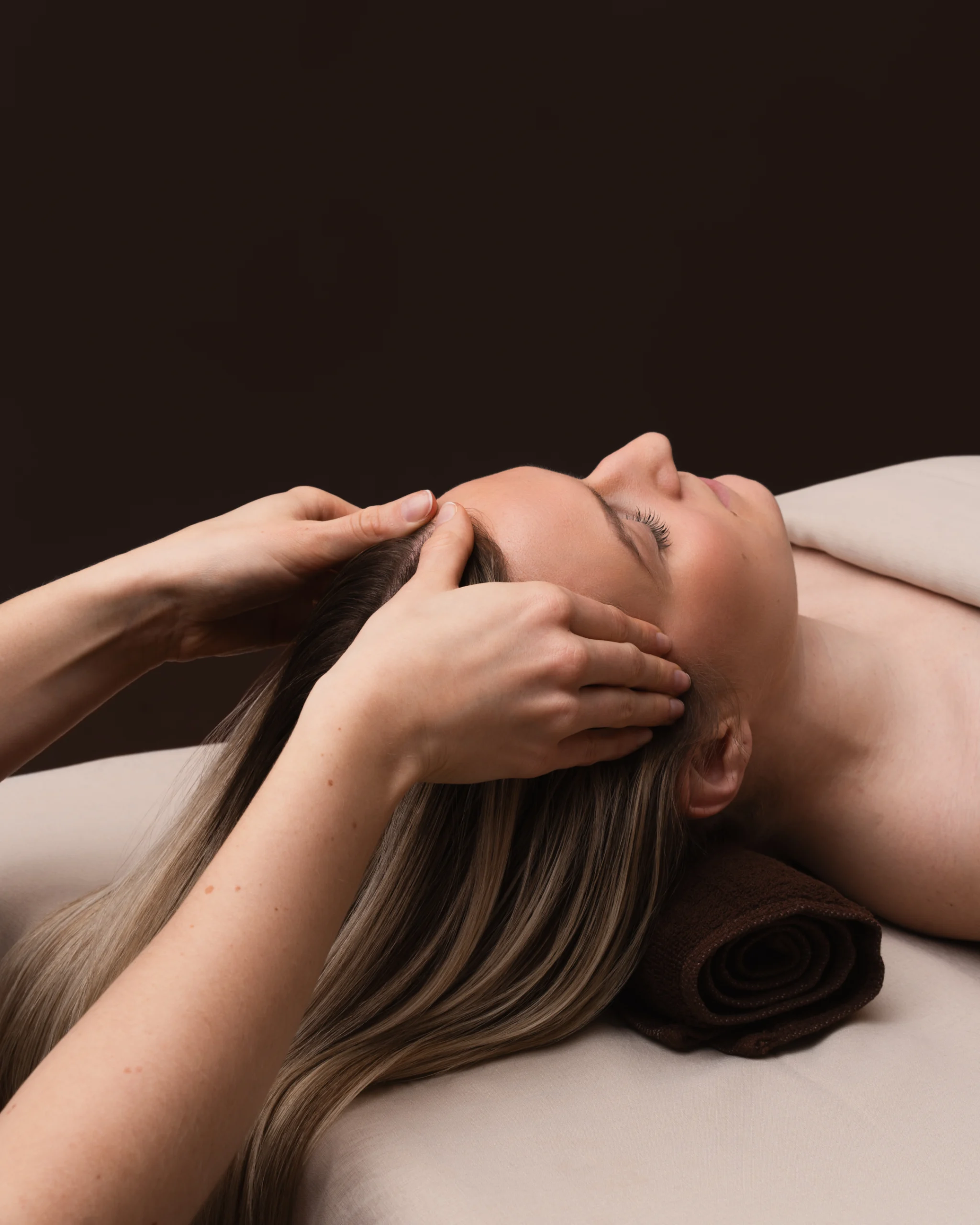 NATULIQUE-HEAD-SPA-SCALP-MASSAGE-V03-4x5